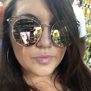 Meet your Posher, Arianna